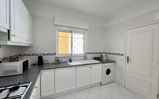 Vilamoura Central 2 With Pool by Homing