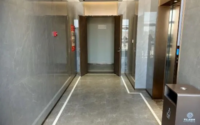 Squid Future Apartment