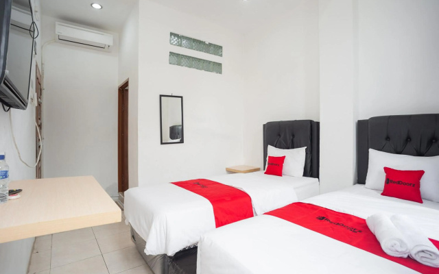 OYO 3929 8angau Mas