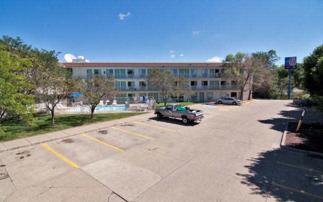 Motel 6 Roseville, MN - Minneapolis North