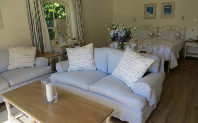 Constantia Valley Lodge