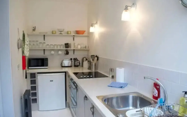 Beautiful 2 Bedroom City Centre Apartment