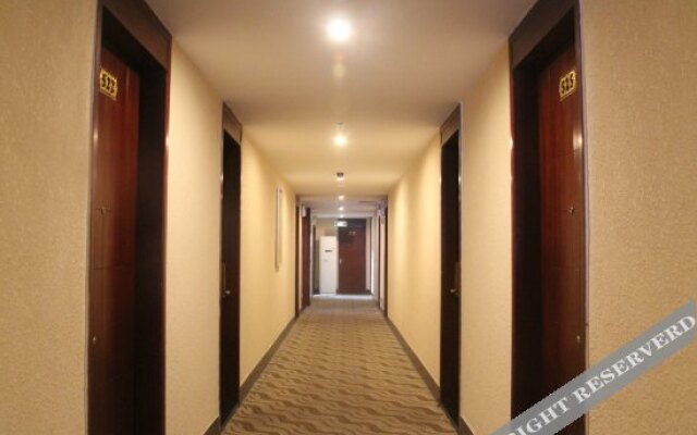 Park Lane Yiju Hotel (Jiangmen Taishan Pedestrian Street Pinghu Road)