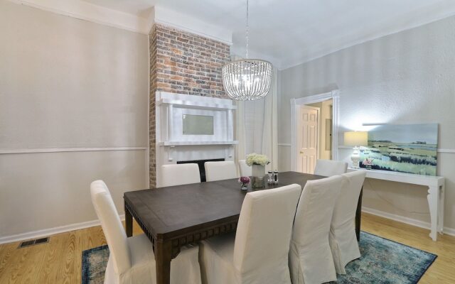 Gallery Stays - Parkside Manor