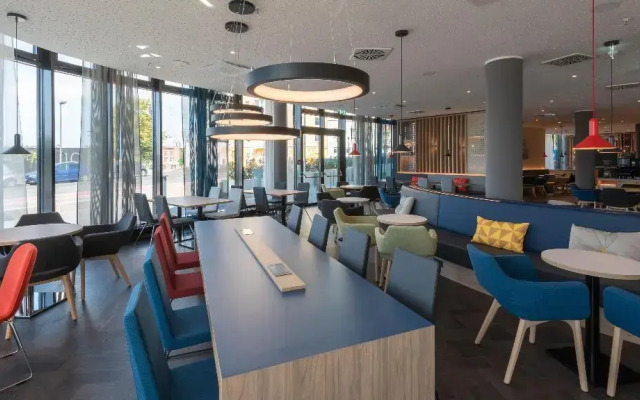Holiday Inn Express Düsseldorf – Hauptbahnhof by IHG