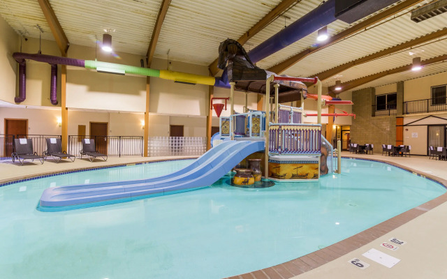 Clarion Hotel Convention Center