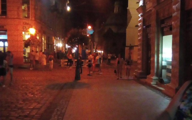 2 bedroom apartment on Ploshcha Rynok