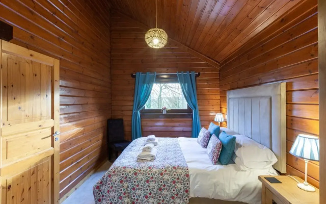 Lady Galloway Lodge 30 with Hot Tub, Newton Stewart