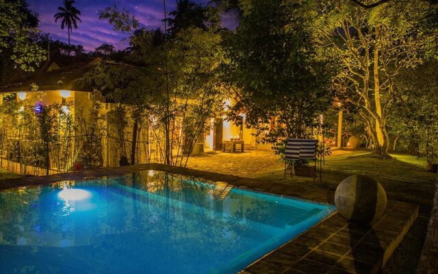 MO River House