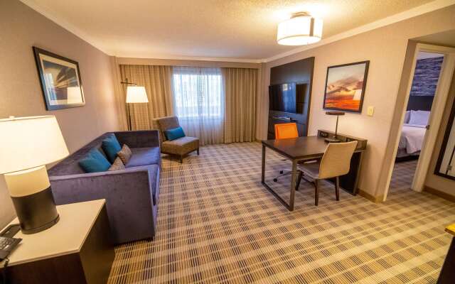 Embassy Suites by Hilton Kansas City Overland Park