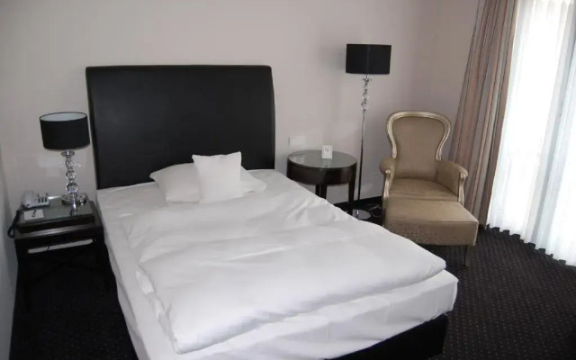 Hotel & Restaurant Schönau