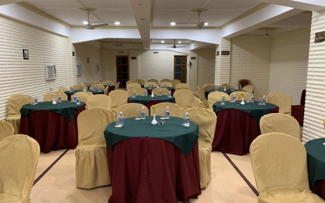 Hotel Saluja