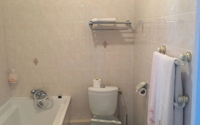 Hôtel Restaurant Le Commerce