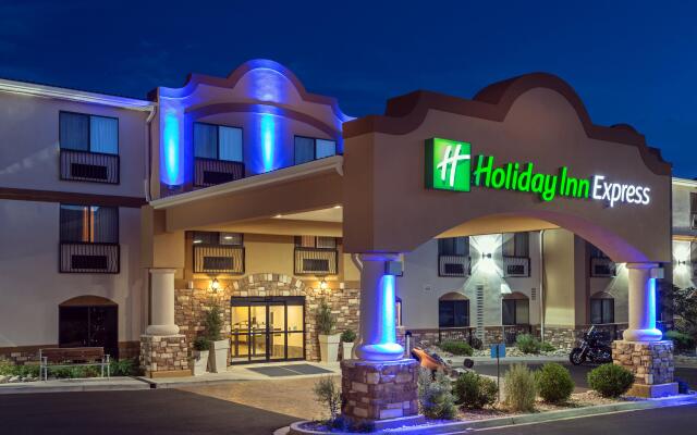 Holiday Inn Express & Suites Moab by IHG