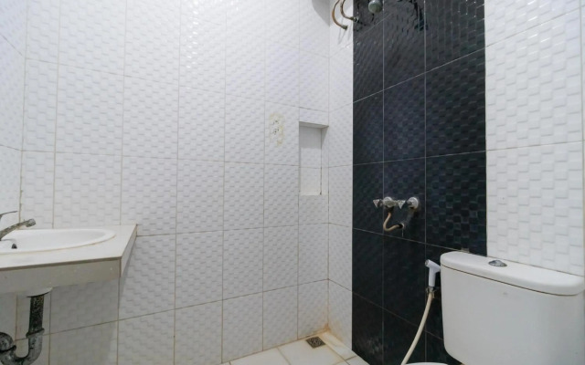 OYO 2364 Cempaka Harapan Indah