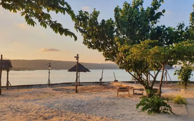 Mangrove Beach Bungalows