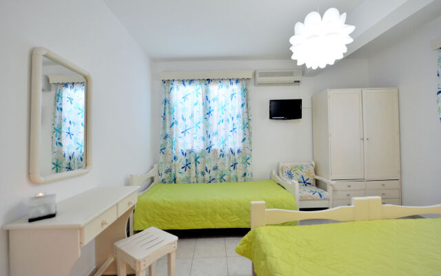 Tsakanos Apartments