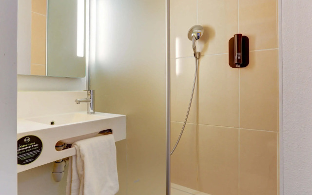 B&B HOTEL Reims Centre Gare