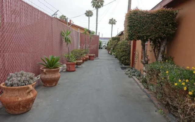 Baycities Motel