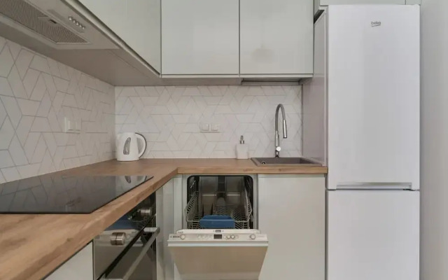 Blue Sky Apartment by Renters