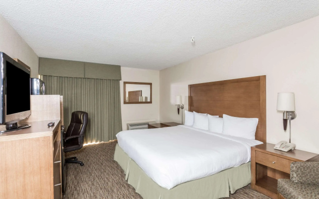 The Grand Inn