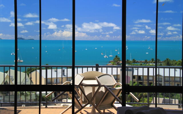 Whitsunday Terraces Hotel Airlie Beach