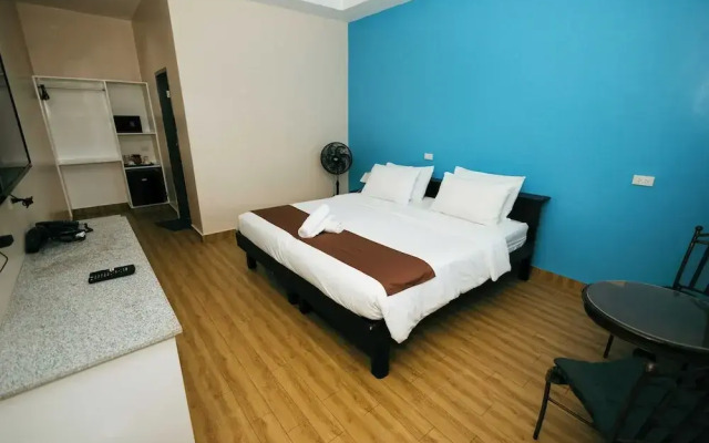 Pescadores Suites Moalboal