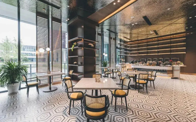 Atour  Hotel Shanghai Hongqiao International Exhibition Linkong Park