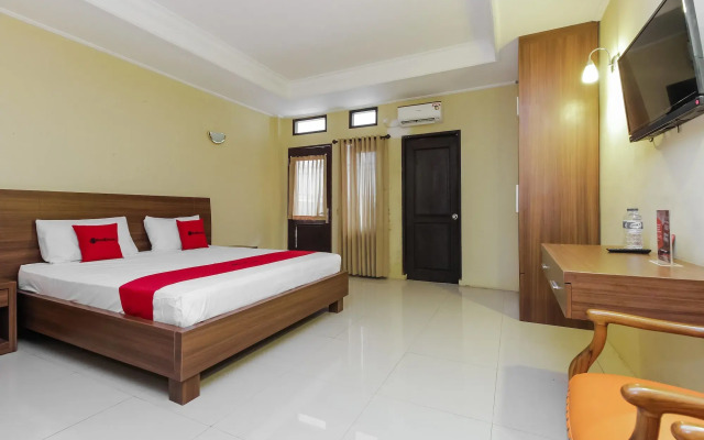 RedDoorz near Taman Samarendah