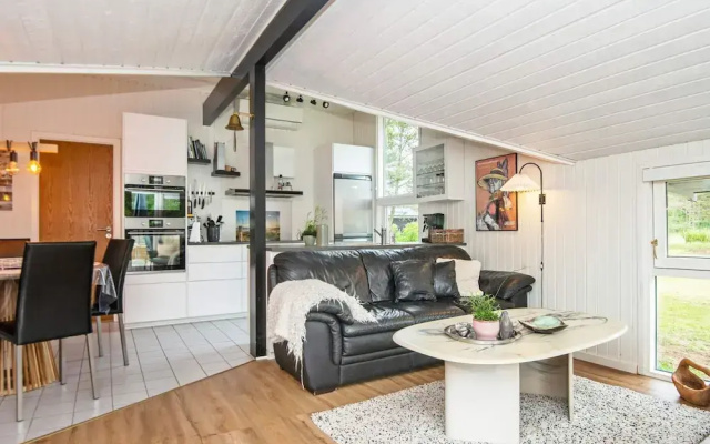 6 Person Holiday Home in Brovst
