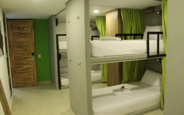 Los Patios Suites Hostal