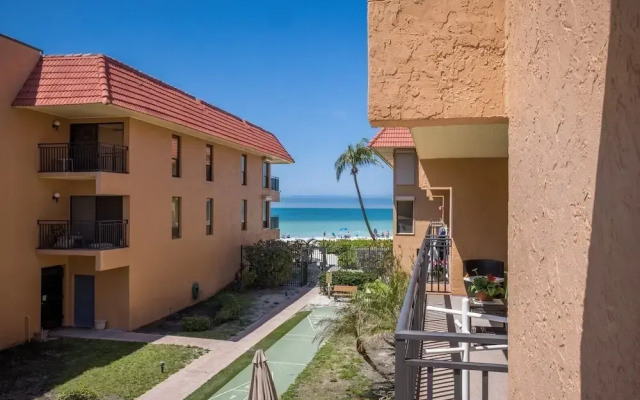 Playa Encantada 106 2 Bedroom Condo