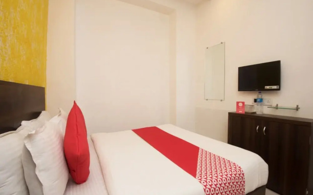 OYO 11498 Hotel Bliss Executive