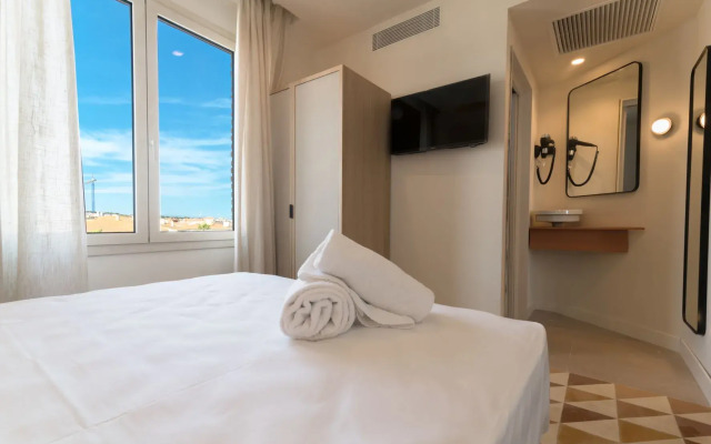 Akquaaa Boutique Hotel