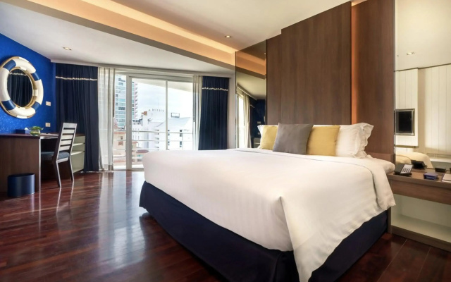 The Cruise Hotel
