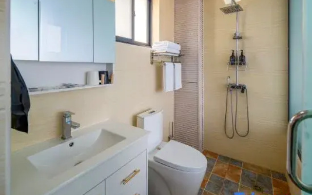 Dali Qiyiqing Linghai Scenic Resort Homestay