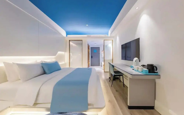 Shanghai Lujiazui Area BaBaiBan LANOU Hotel
