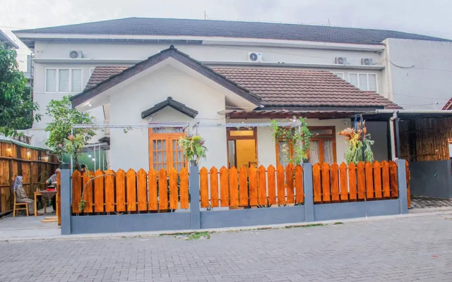 Villa D'Maguwo Suites