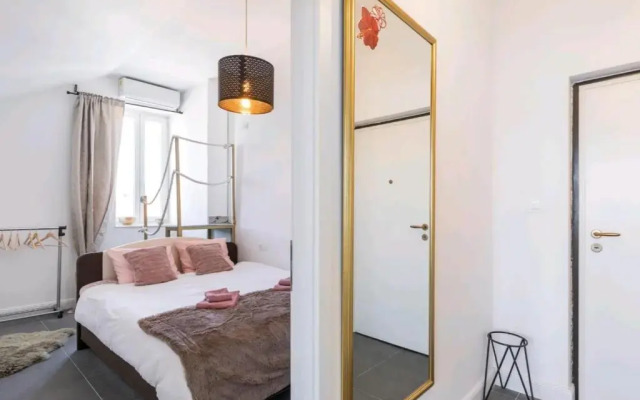Just Like This - Cityapartment with Netflix