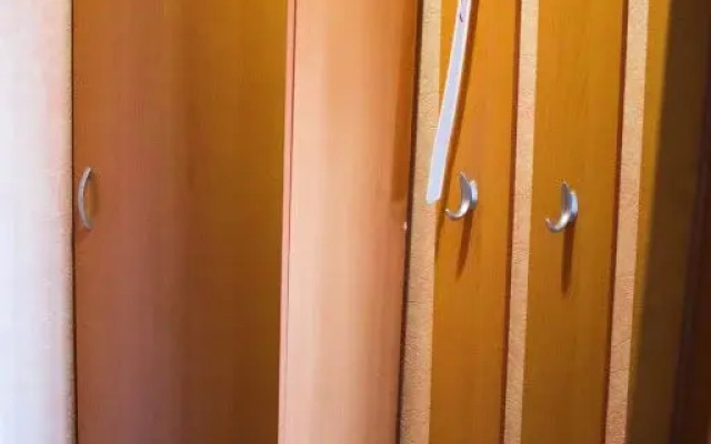 Kvartira Na Shodnenskoj Apartments