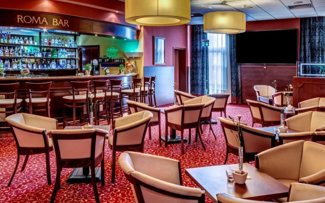 Grand Royal Hotel
