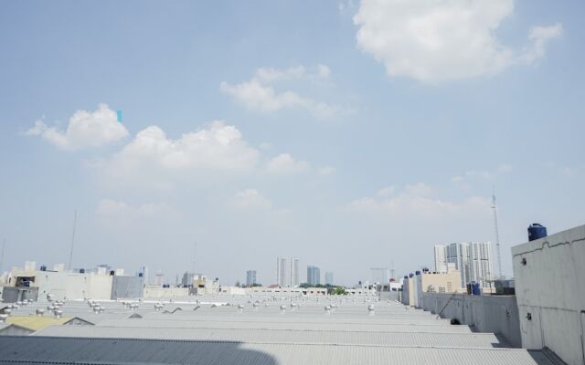 Comfort 2BR Apartment at Vittoria Residence