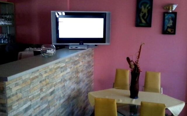 Hotel Rai Shumen