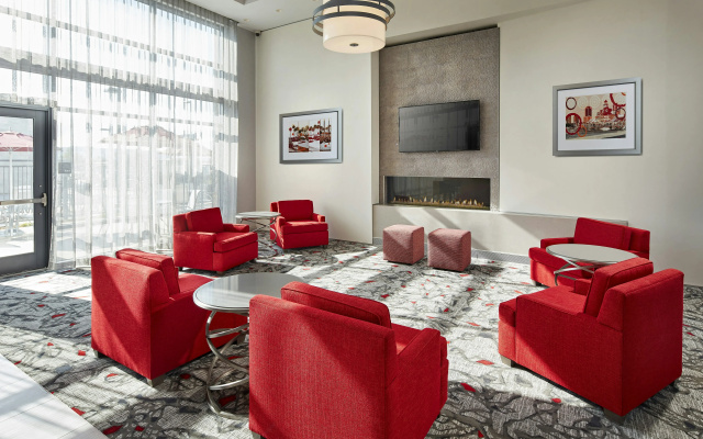Hampton Inn Long Beach Airport