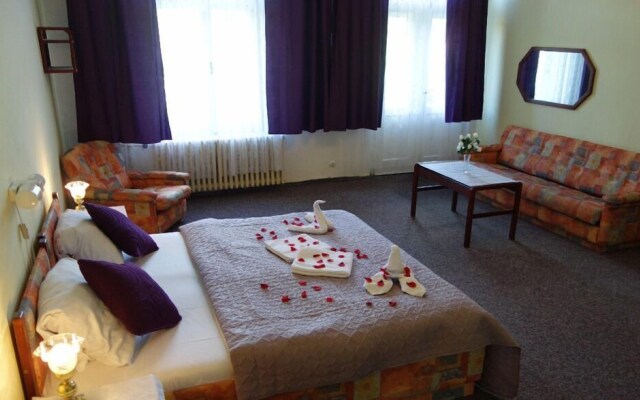 Hotel Kossuth
