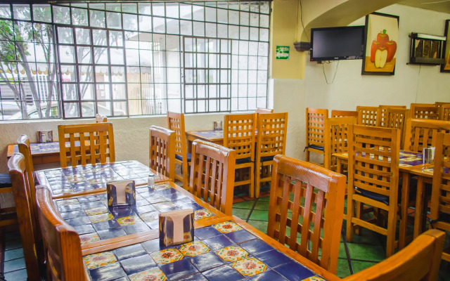 Hotel Arboledas Expo