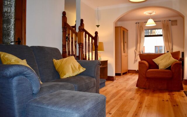 Traditional 2 Bedroom House in Dublin City Centre