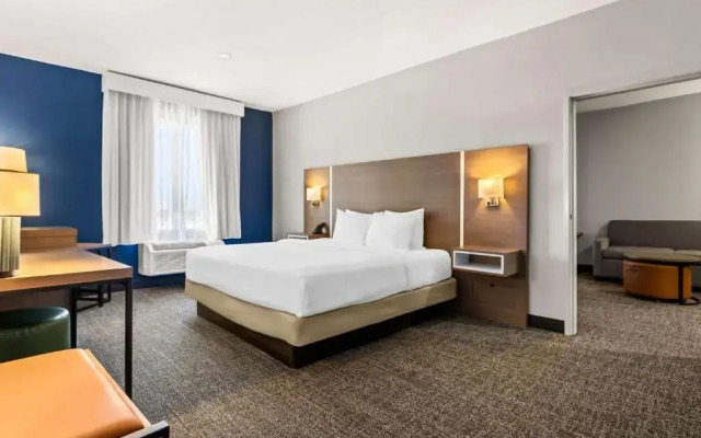 Spark by Hilton Catoosa Tulsa