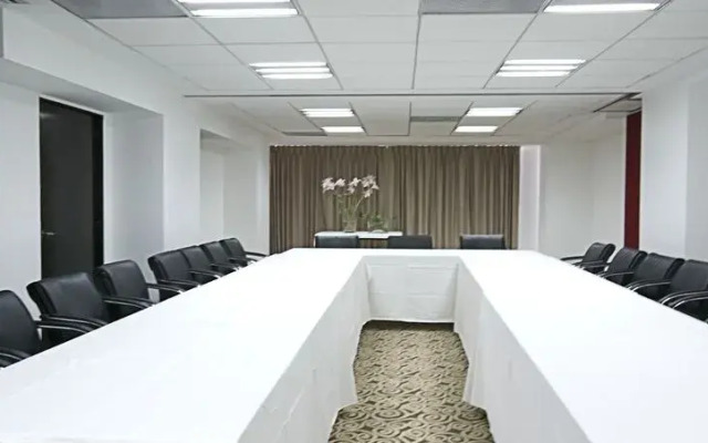 St Isidro Corporate Housing