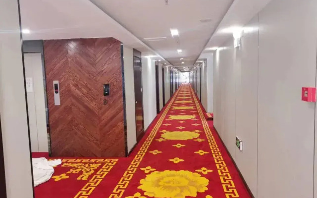 Tianjin Jinting Yuhua Hotel